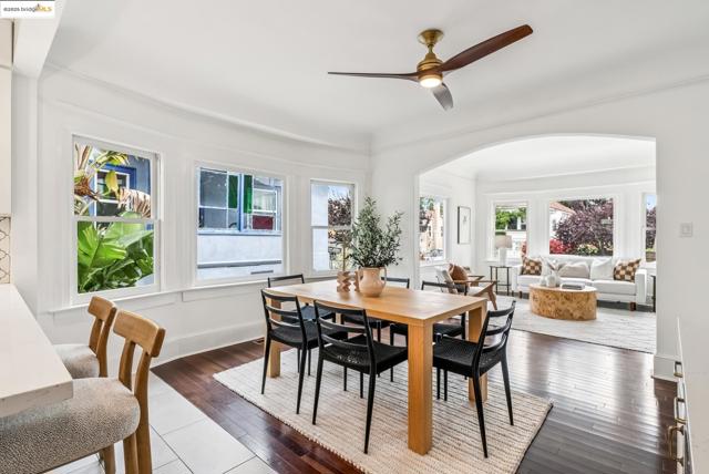 678 65Th St, Oakland CA: https://media.crmls.org/mediaz/4cac9411-3246-4989-9a56-a349b86eca6a.jpg