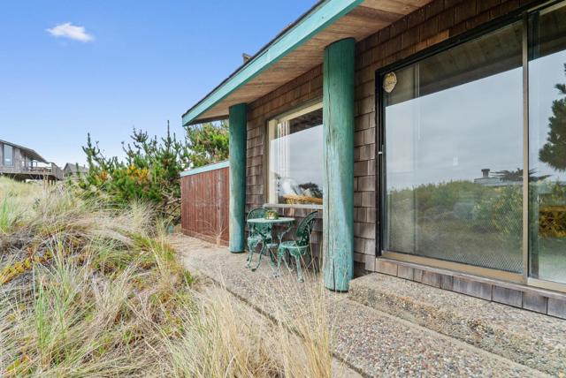 66 Avocet Circle, Watsonville CA: https://media.crmls.org/mediaz/4cacae29-576d-4b2b-9f26-37235d710551.jpg