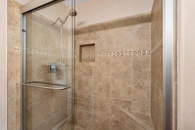 58 Sutton Place E, Palm Desert, CA 92211