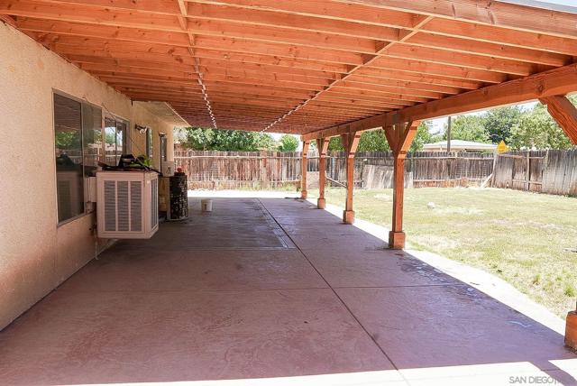 806 W Ave H5, Lancaster CA: https://media.crmls.org/mediaz/4cafbfa9-9693-4bd3-8f8d-00619061a2fa.jpg