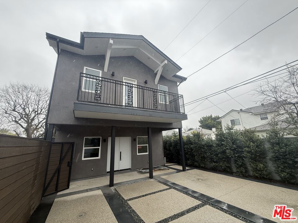 2744 Veteran Ave.