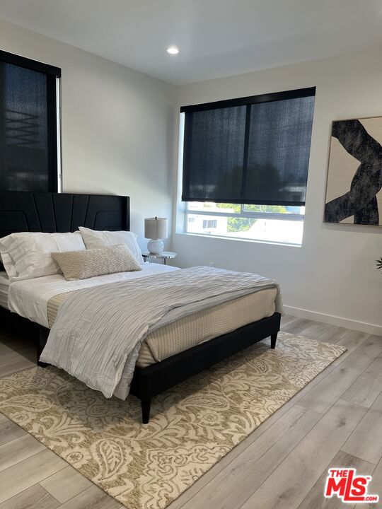 124 S Croft Avenue, Los Angeles CA: https://media.crmls.org/mediaz/4cb0dc0a-17b9-408d-b035-012838aaf22a.jpg