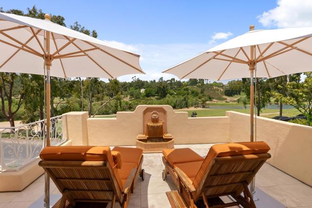 6369 Clubhouse Drive, Rancho Santa Fe CA: https://media.crmls.org/mediaz/4cb2fbf9-3259-40fc-8f9e-60cbdebd3acf.jpg