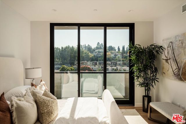 2824 1/2 Avenel Street, Los Angeles CA: https://media.crmls.org/mediaz/4cb3b43f-cd38-4c60-b55b-9730062aca0d.jpg