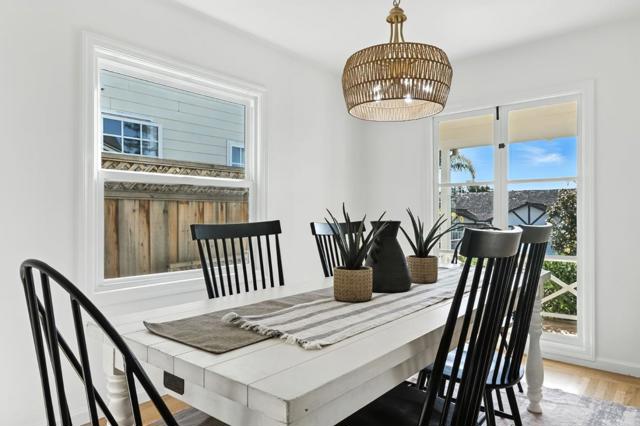1968 Arroyo Avenue, San Carlos CA: https://media.crmls.org/mediaz/4cb4f60c-af63-46b0-b989-1f3106850380.jpg
