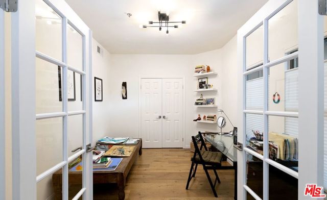 12603 Moorpark Street, Studio City CA: https://media.crmls.org/mediaz/4cb4f86f-629e-443a-9496-aa7994cfe843.jpg