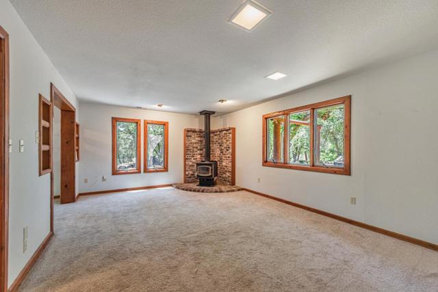 3748 Baldwin Drive, Placerville CA: https://media.crmls.org/mediaz/4cb61d9f-e572-4f70-8408-36f562c067d1.jpg