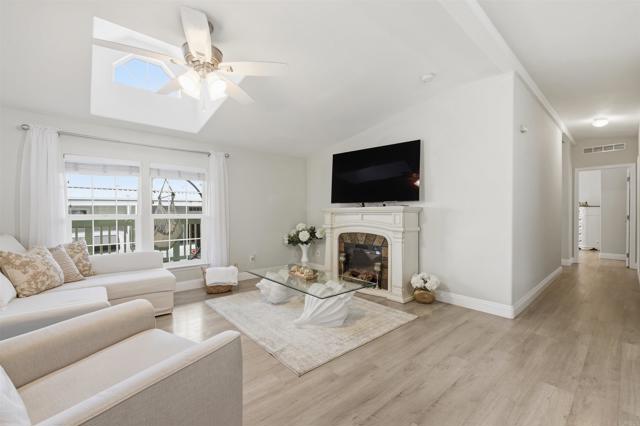 Detail Gallery Image 13 of 43 For 8545 Mission Gorge Rd. #SPC.#147,  Santee,  CA 92071 - 3 Beds | 2 Baths