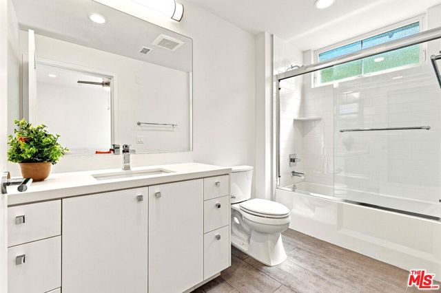 4240 Laurel Canyon Boulevard, 305 photo 23