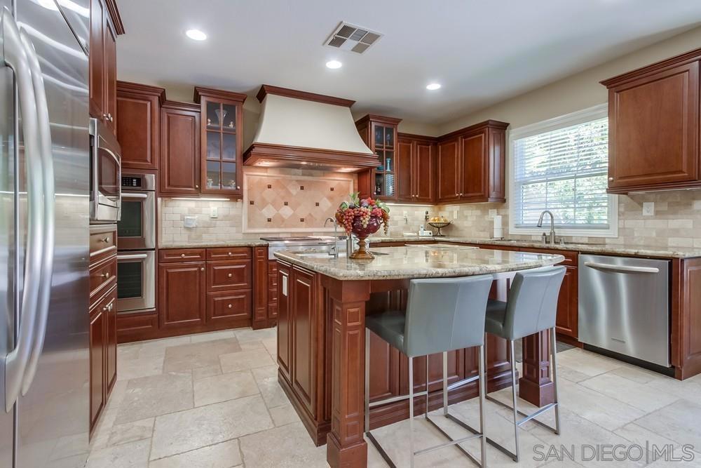 MLS #250041484SD image #11