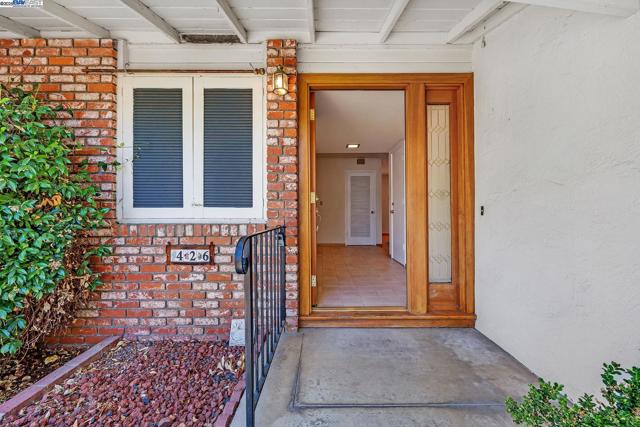 426 El Caminito, Livermore CA: https://media.crmls.org/mediaz/4cb7f976-bc56-42a9-ab4a-0c81ce2d2c96.jpg