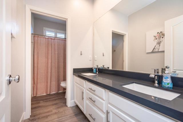 3417 River Shoal Avenue, Sacramento CA: https://media.crmls.org/mediaz/4cb868a9-7fbe-4b16-ba53-759194a21578.jpg