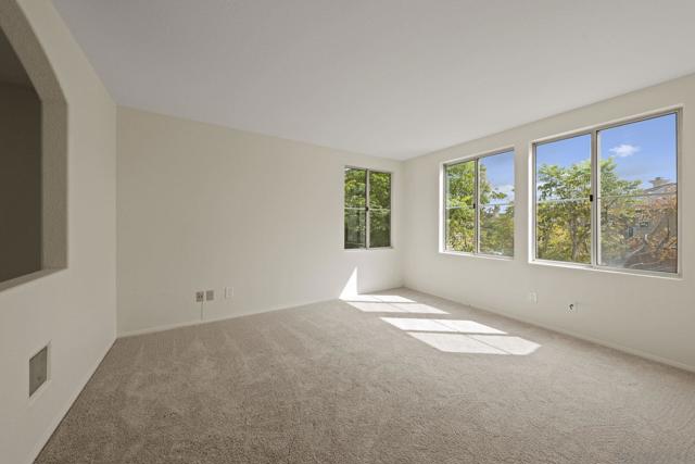 12518 Cavallo St, San Diego CA: https://media.crmls.org/mediaz/4cba1c10-bc58-4614-981d-4e88922fa35d.jpg