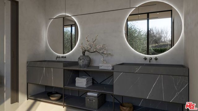 6660 Wandermere Road, Malibu CA: https://media.crmls.org/mediaz/4cbaa812-e070-4418-b5c2-4cd2d953ebf6.jpg