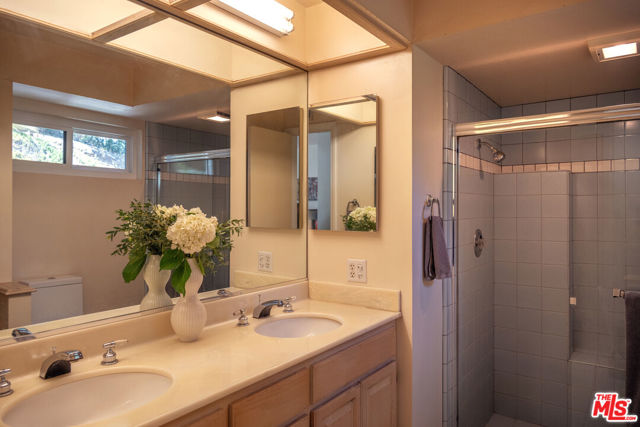 25166 Wheeler Road, Newhall CA: https://media.crmls.org/mediaz/4cbab4d2-b0d2-4422-b3cb-aa44d121633b.jpg