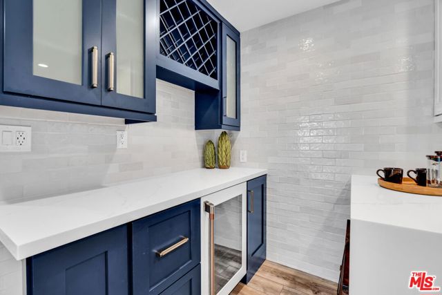 14106 Dickens Street, Sherman Oaks CA: https://media.crmls.org/mediaz/4cbae66f-9d9c-4d95-bf8c-ca87ee9b0cc1.jpg