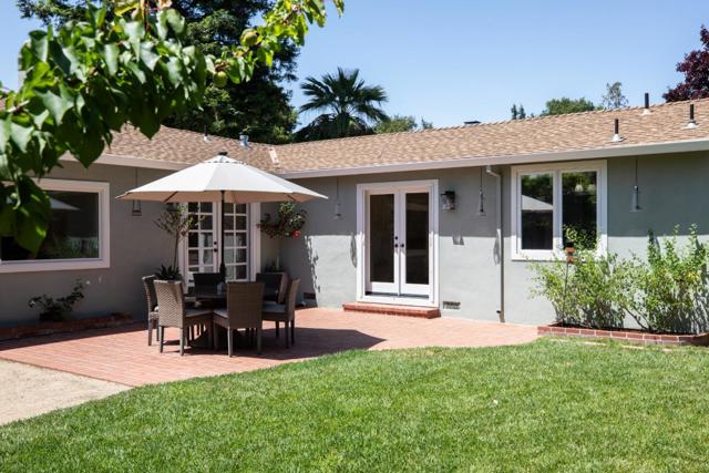 481 San Luis Avenue, Los Altos CA: https://media.crmls.org/mediaz/4cbb447c-29d0-49cc-a662-7d9de13dc52a.jpg