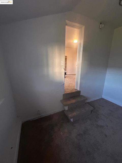 869 Lassen St, Richmond CA: https://media.crmls.org/mediaz/4cbbb3bf-7cfa-4d2d-9ef2-f1e03452b2f2.jpg