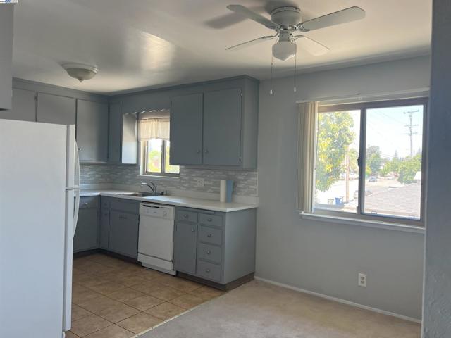 1888 Bancroft Avenue, San Leandro CA: https://media.crmls.org/mediaz/4cbbce67-22a7-4f9d-ab87-14e14e5e62ec.jpg