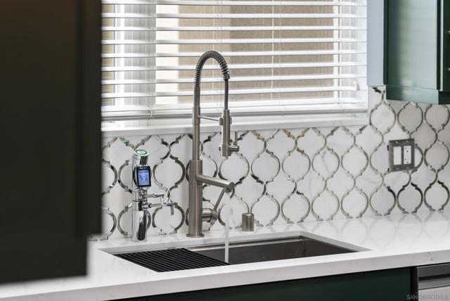 3687 4th Ave, San Diego CA: https://media.crmls.org/mediaz/4cbc61dc-09f9-40bd-8c5c-1f25479bfc40.jpg