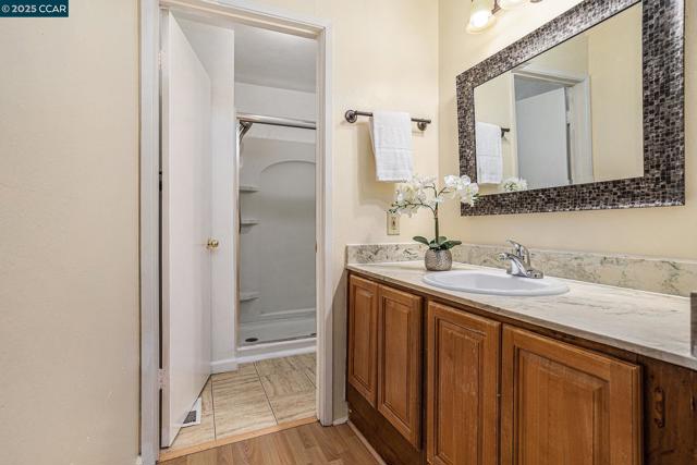 1897 Lynwood Dr, Concord CA: https://media.crmls.org/mediaz/4cbc7ec4-2391-434c-bf93-9d1ed5db0152.jpg