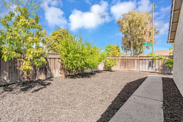 3915 Jerabek Court, San Jose CA: https://media.crmls.org/mediaz/4cbcc988-462d-44be-86db-99d1a50020b1.jpg