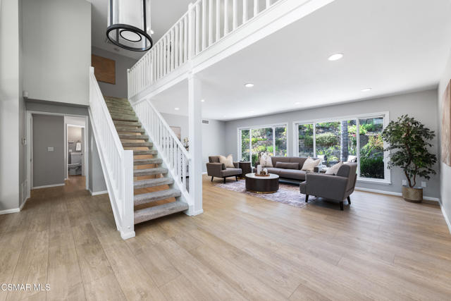 1253 Willsbrook Court, Westlake Village CA: https://media.crmls.org/mediaz/4cbe32ef-0c9c-4194-9a62-342fc41e2ed1.jpg