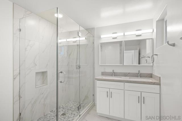 4004 Ohio st #4, San Diego CA: https://media.crmls.org/mediaz/4cbe7943-e902-4b87-aa98-eb65caaf8d45.jpg