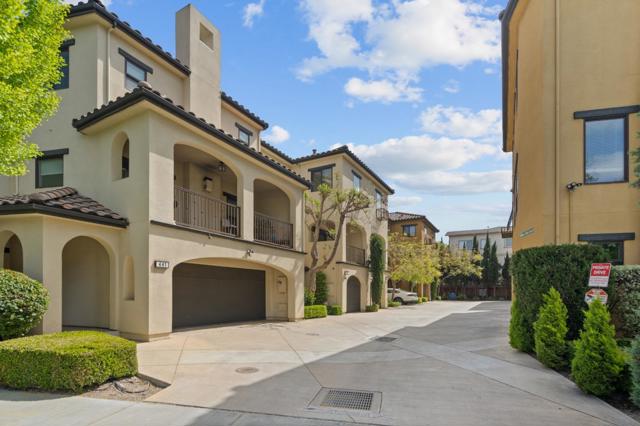 427 Willow Glen Way, San Jose CA: https://media.crmls.org/mediaz/4cbeb757-0b9a-47c0-af6e-26c88e2b3068.jpg
