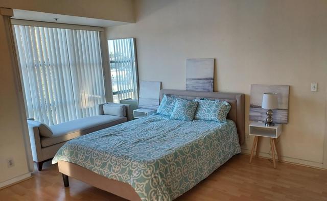 97 E Saint James Street, San Jose CA: https://media.crmls.org/mediaz/4cbee74b-8b4e-404d-bb30-5508d4a84002.jpg