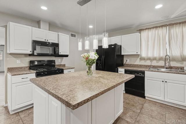 Detail Gallery Image 6 of 58 For 4054 Mount Barnard Ave, San Diego,  CA 92111 - 4 Beds | 3 Baths