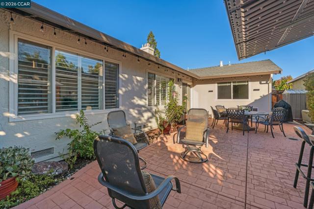843 Luz Ct, Danville CA: https://media.crmls.org/mediaz/4cbf554b-4312-4726-a38b-8c5c929c59ea.jpg