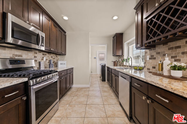 6130 Flores Avenue, Los Angeles CA: https://media.crmls.org/mediaz/4cbf76c5-62c4-4dd1-a8fb-509d7afe46e2.jpg