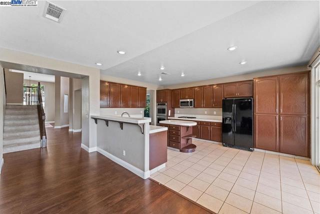 907 MAGGIORE LANE, Manteca CA: https://media.crmls.org/mediaz/4cbfde4c-b73e-4c71-b3ce-20c01dc40cfe.jpg