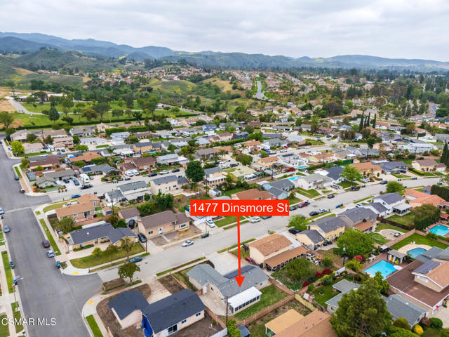 1477 Dinsmore Street, Simi Valley CA: https://media.crmls.org/mediaz/4cc0b3ea-157c-4fbe-97f5-2500cf575da2.jpg