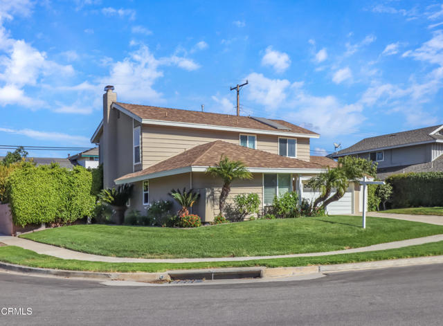 Detail Gallery Image 2 of 48 For 1519 Lyndhurst Ave, Camarillo,  CA 93010 - 4 Beds | 2 Baths