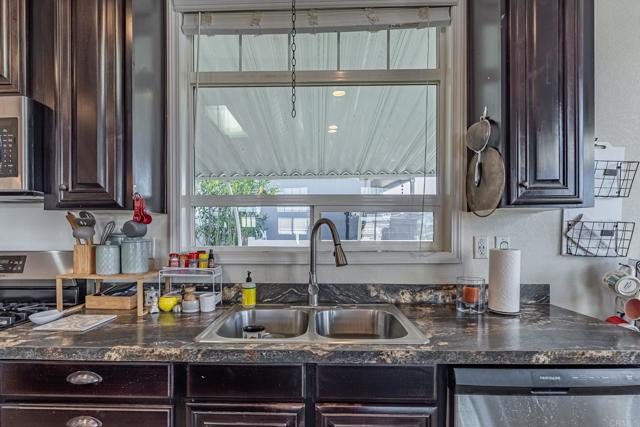 4650 Dulin, Fallbrook CA: https://media.crmls.org/mediaz/4cc14ca1-5177-42e8-8d85-a73ce0fcdec2.jpg