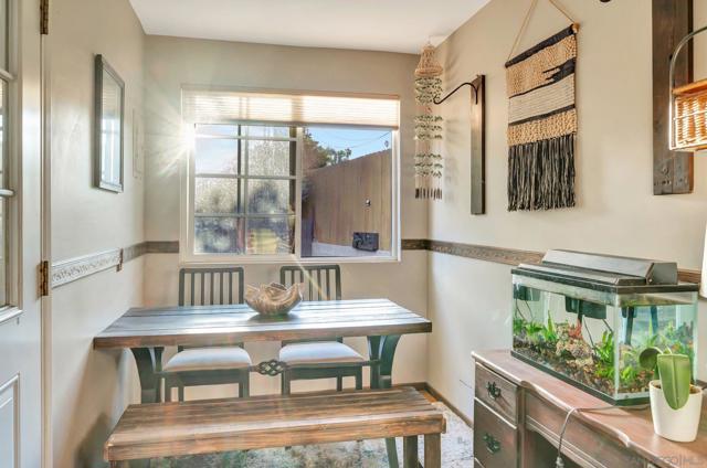 12004 06 Winter Gardens Dr, Lakeside CA: https://media.crmls.org/mediaz/4cc1b084-4e09-45ce-9be8-f96cbbf8b962.jpg