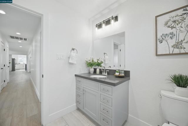 Image 20 of 47 For 1430 Carpenter Rd