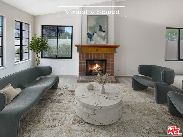 544 Village Road photo 2
