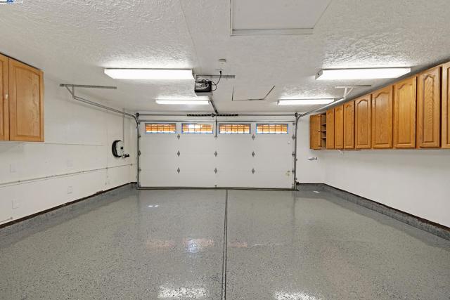 44840 Camellia Dr, Fremont CA: https://media.crmls.org/mediaz/4cc2cb5f-9684-444f-a1c3-b1be6121834a.jpg