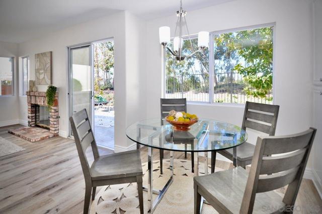 10878 Caminito Colorado, San Diego CA: https://media.crmls.org/mediaz/4cc340fe-dd77-4728-a202-ab5be9b63888.jpg