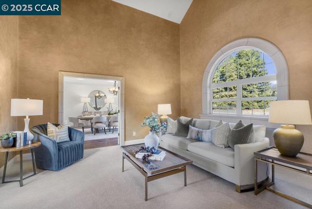 5655 Bruce Dr, San Ramon CA: https://media.crmls.org/mediaz/4cc3421e-c391-40c1-9793-acf2978e6460.jpg