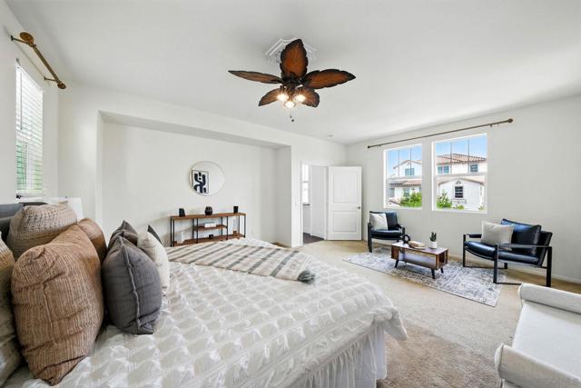 1705 Tuckers Grove Ave, Chula Vista CA: https://media.crmls.org/mediaz/4cc3f594-5c26-4395-afe8-677356271404.jpg