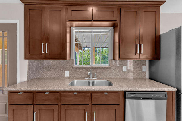 Image 6 of 24 For 66790 Yucca Drive