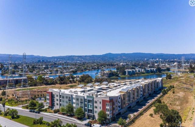 400 Mariners Island Boulevard, San Mateo CA: https://media.crmls.org/mediaz/4cc45f6c-3cd8-4a12-90a3-5be4a452ea4e.jpg