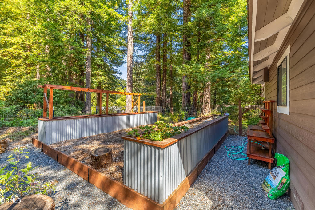 https://media.crmls.org/mediaz/4cc59f4c-4795-4bef-bcc8-82fc7a983348.jpg?preset=X-Large