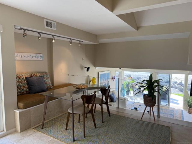 1288 Seacoast Dr., Imperial Beach CA: https://media.crmls.org/mediaz/4cc5a517-4612-40b2-a52d-d33d205b27e5.jpg