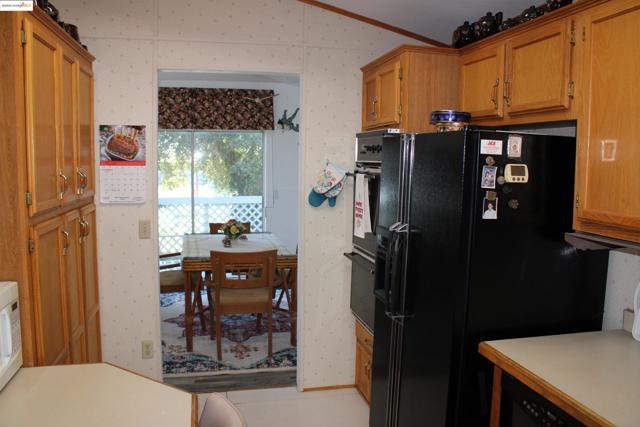 3210 Stone Rd, Bethel Island CA: https://media.crmls.org/mediaz/4cc60389-4626-43c7-aef6-b00fc98ae3be.jpg