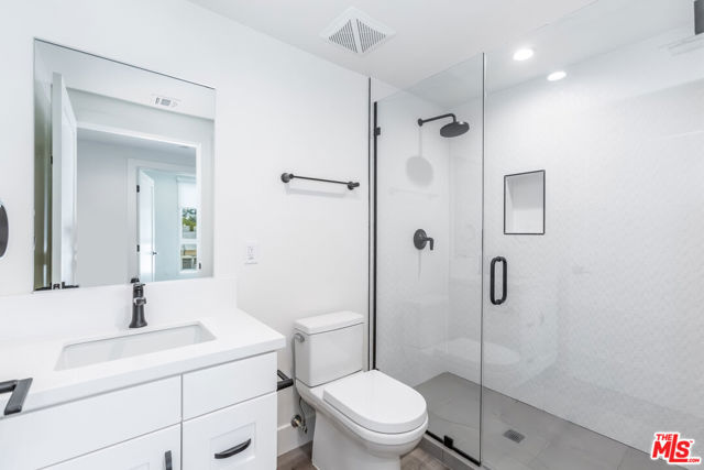 857 N Hayworth Avenue, Los Angeles CA: https://media.crmls.org/mediaz/4cc6a858-8392-45d5-a656-c3e8b298c746.jpg